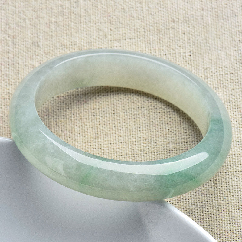 Bracelet porte-bonheur en jade naturel - Prospérité et guérison