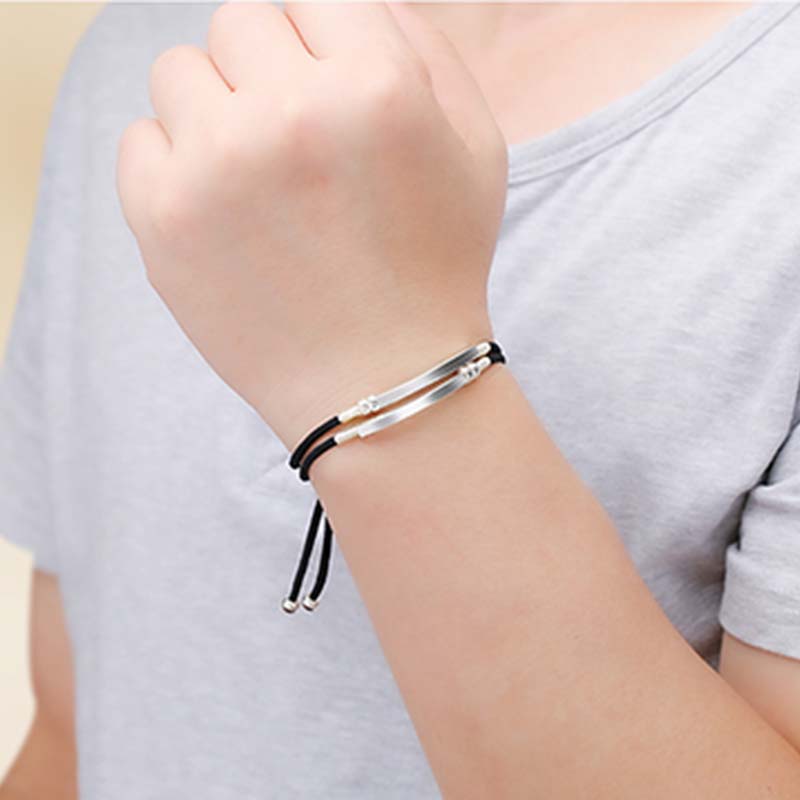 Bracelet tressé en argent sterling avec cordon rouge pour la chance et la protection