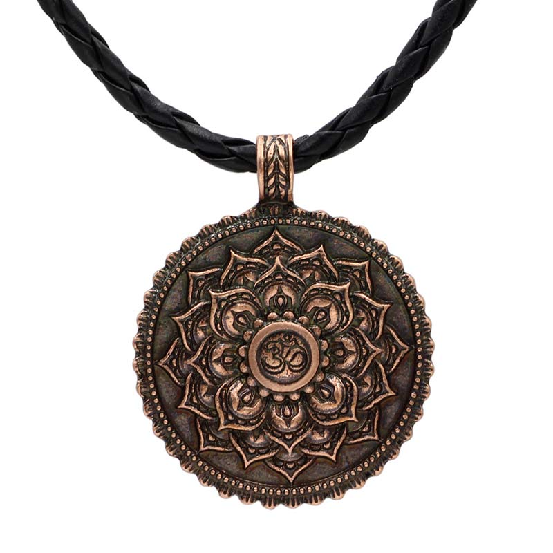Collier unisexe électroplaqué Om Mani Padme Hum avec motif lotus