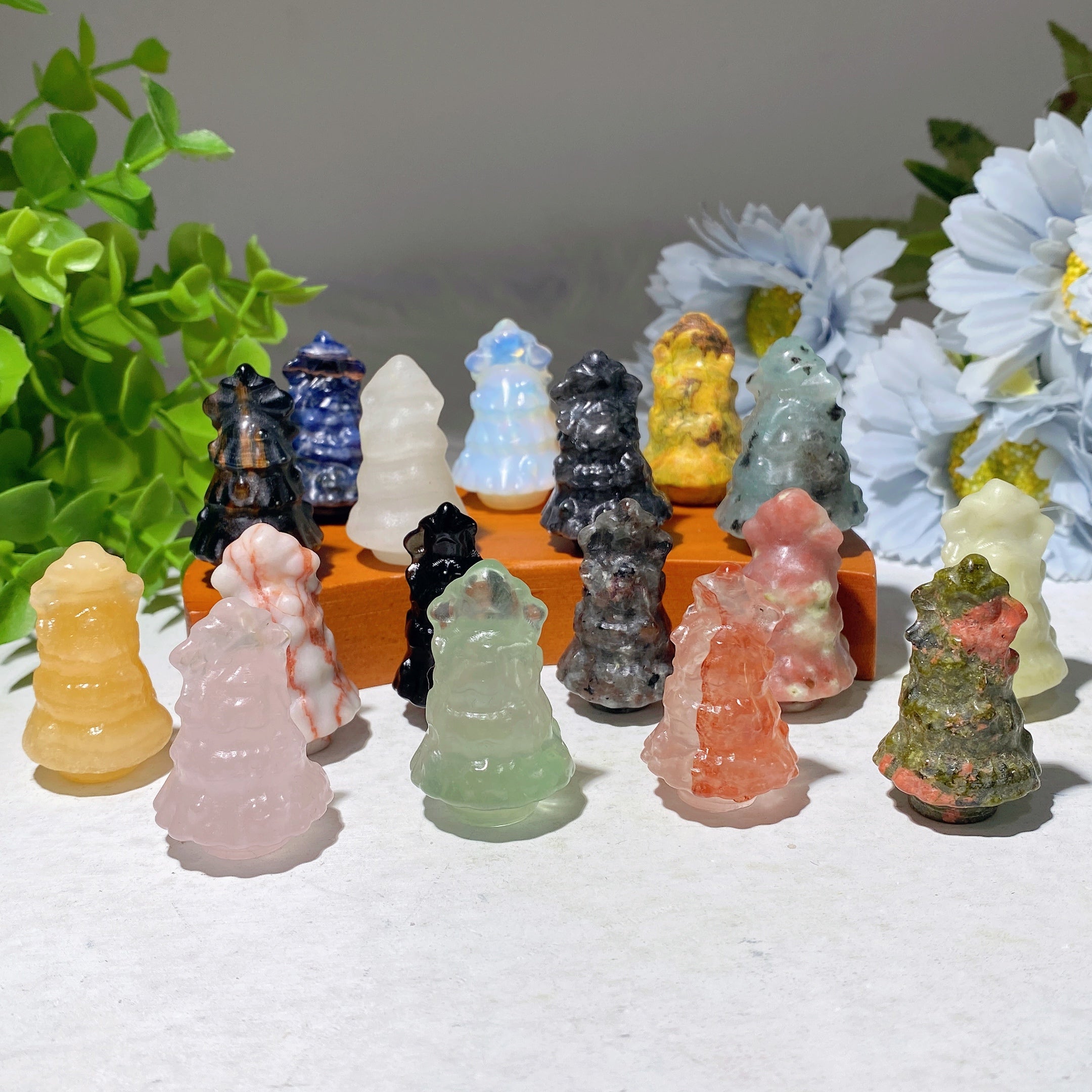 1.4 Inch Mixed Crystal Tree Carvings for Healing Decor