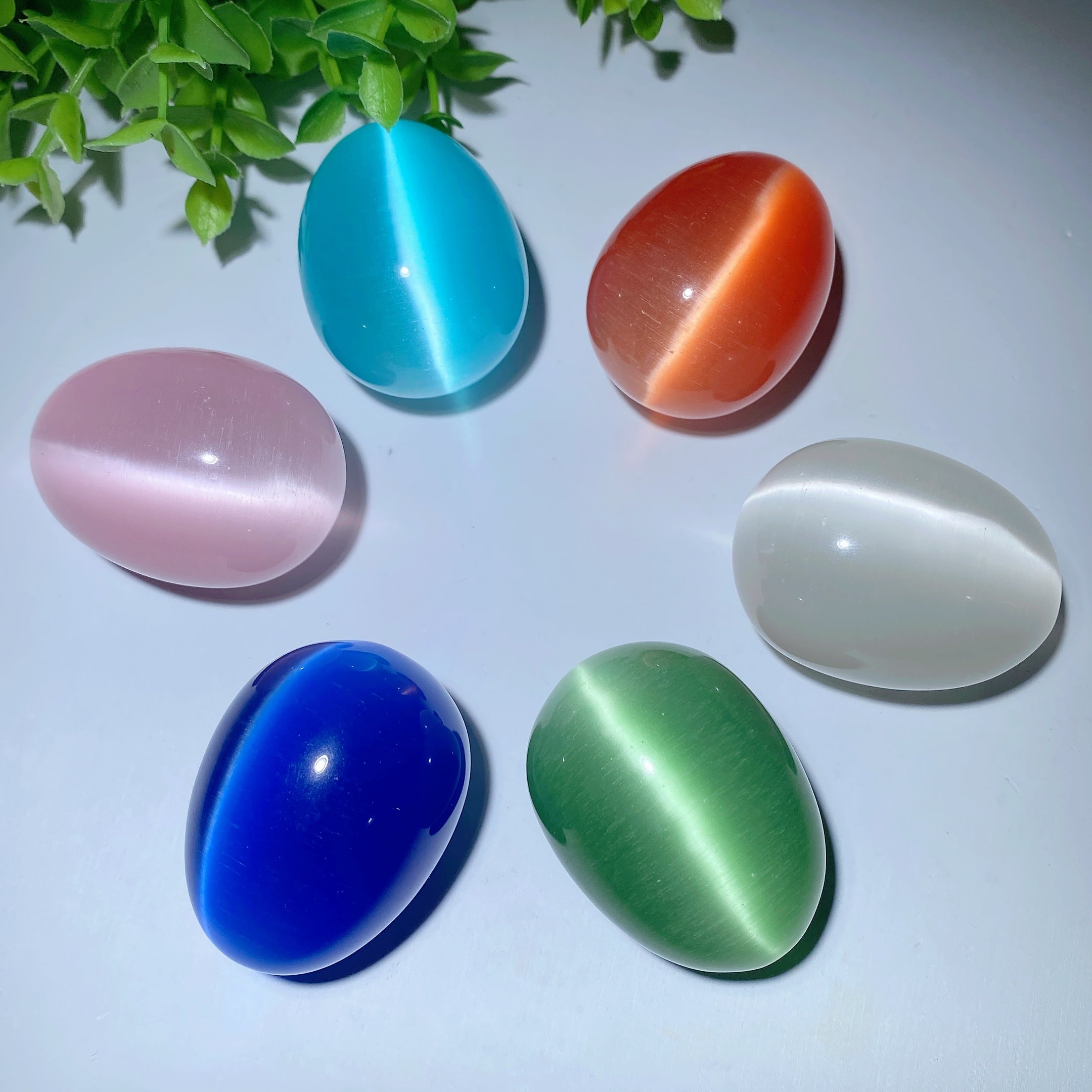 Œufs de guérison en cristal œil de chat mixte de 1,9 pouce