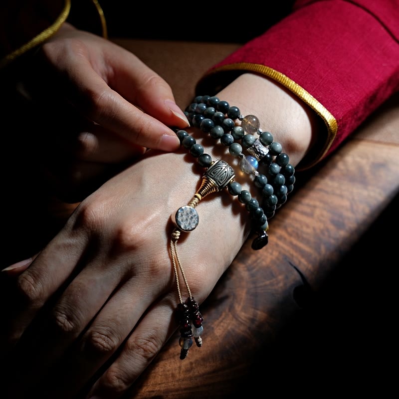 Bracelet Mala 108 perles en pierre œil d'aigle pour une énergie positive