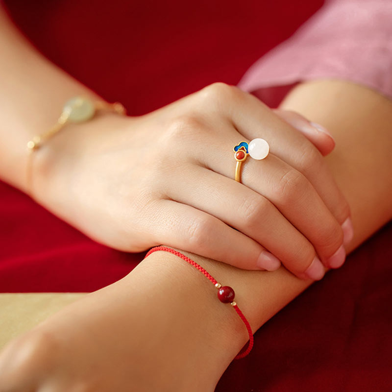 Bague ajustable en jade blanc avec nuage de bon augure et porte-bonheur