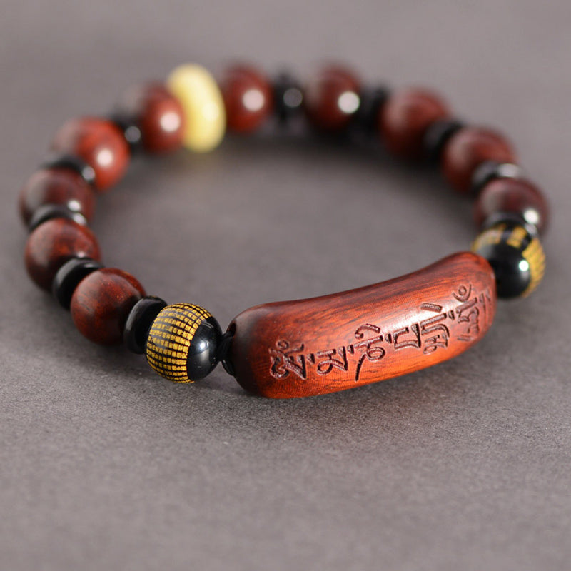 Bracelet de protection Om Mani Padme Hum en bois de santal rouge à petites feuilles de 10 mm