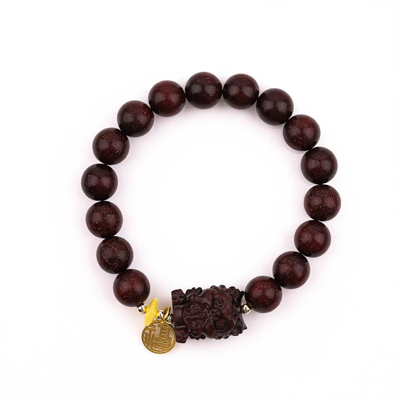 Bracelet spirituel en bois de santal rouge à petites feuilles de 10 mm avec breloque avaleuse en or pour le calme