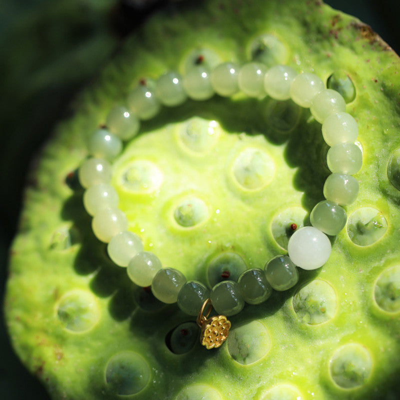 Bracelet ajustable en jade lotus pour la prospérité
