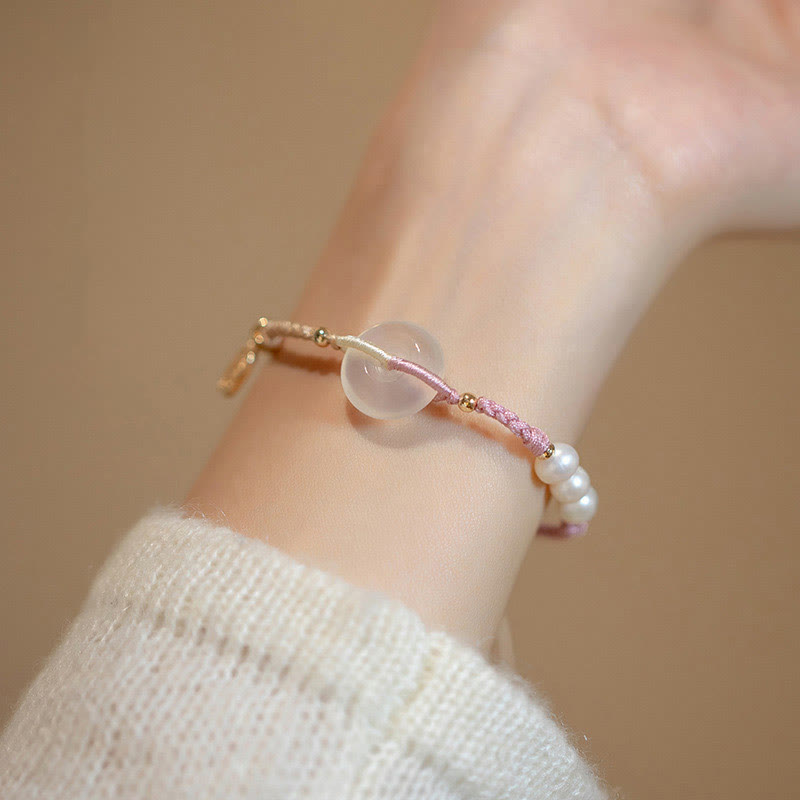 Bracelet boucle de paix en calcédoine de 13 mm pour l'harmonie