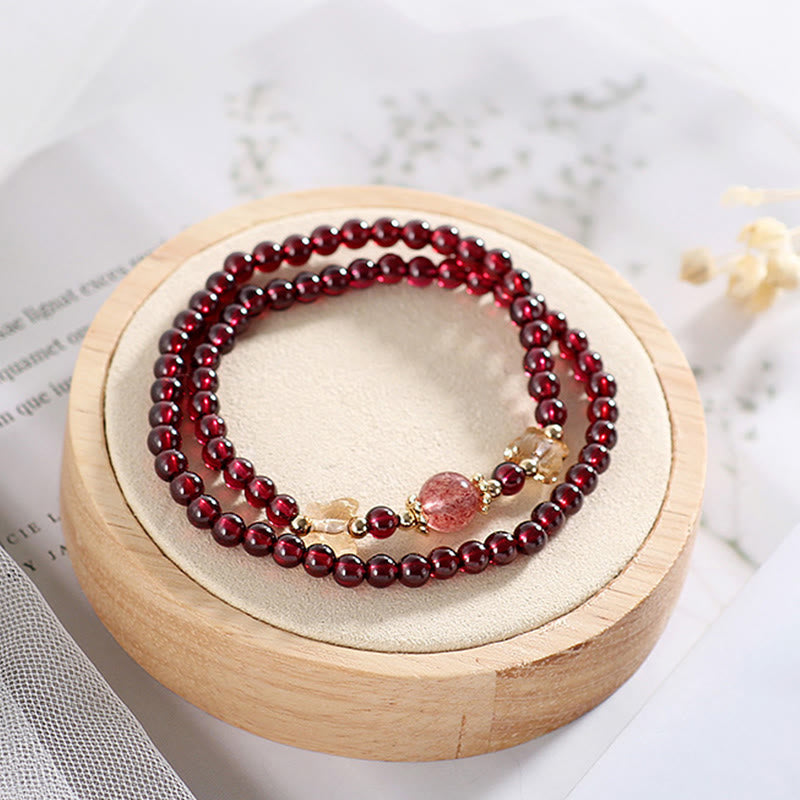 Bracelet double tour en quartz fraise et grenat plaqué or 14 carats