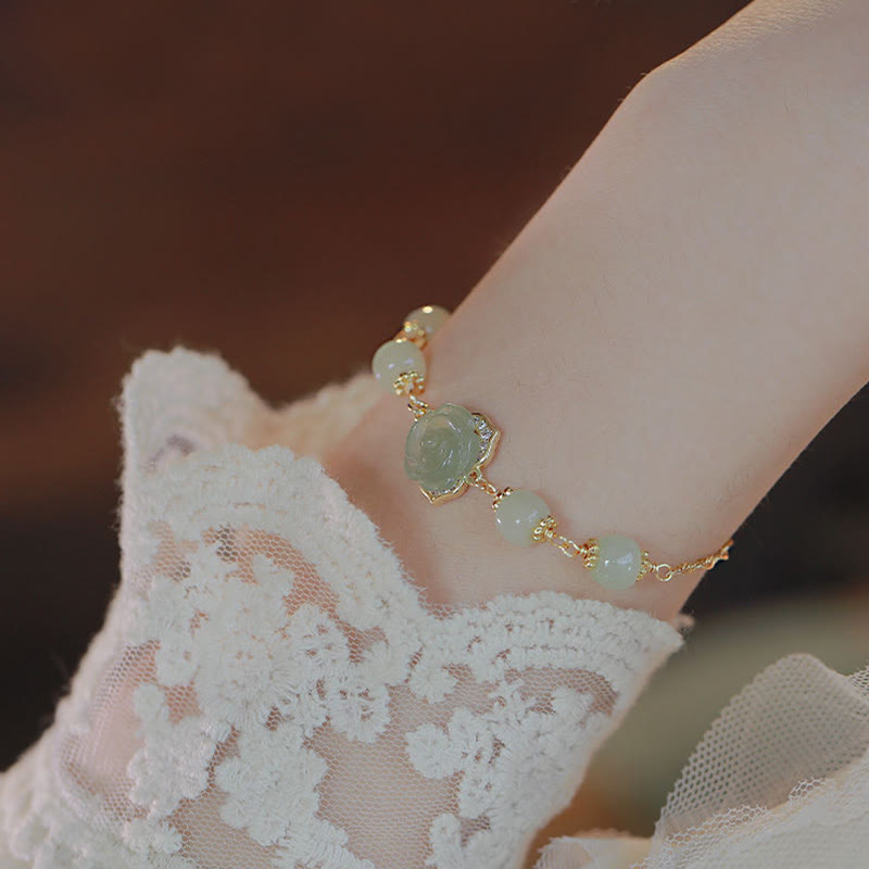 Bracelet porte-bonheur en jade Hetian plaqué or 14 carats avec fleur de rose