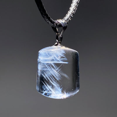Pendentif en argent sterling avec quartz bleu aiguille de 14 mm