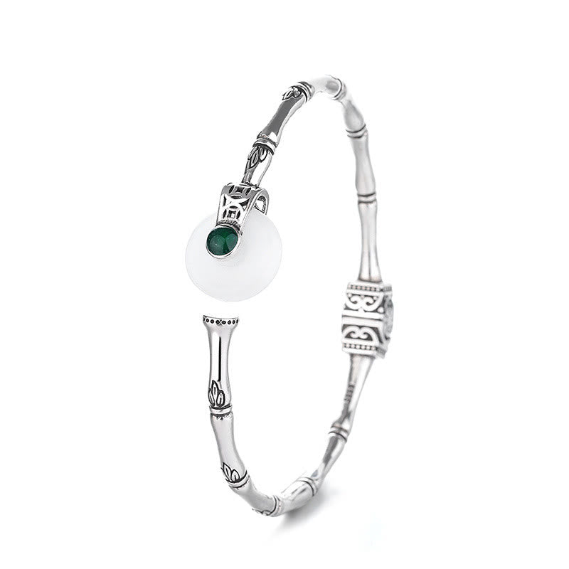Bracelet manchette en cuivre et jade blanc avec boucle de paix et motif bambou