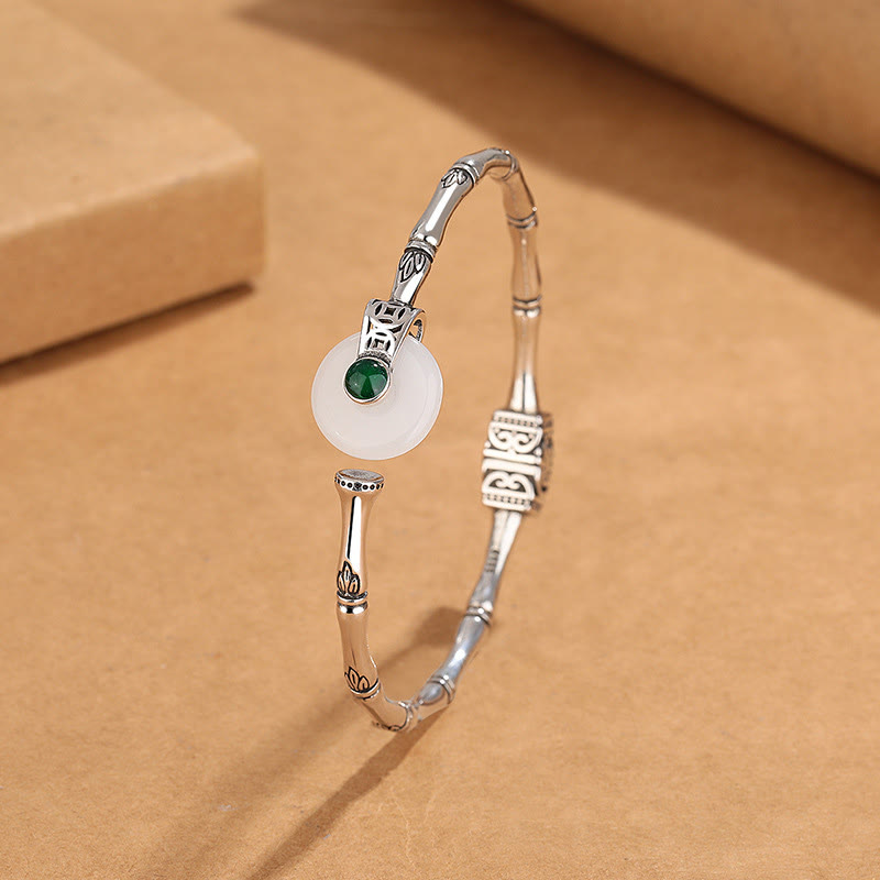 Bracelet manchette en cuivre et jade blanc avec boucle de paix et motif bambou