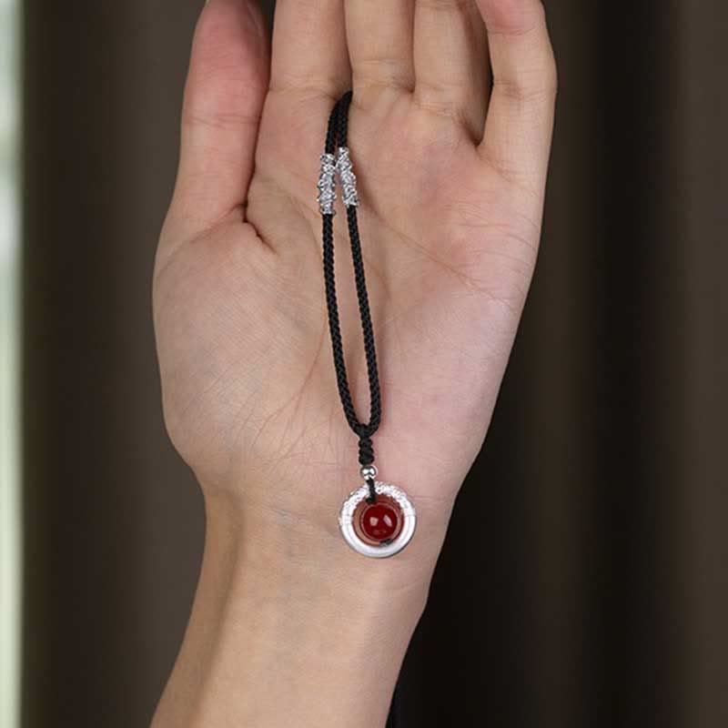 Collier en argent sterling 999 avec boucle de paix en agate rouge pour la protection
