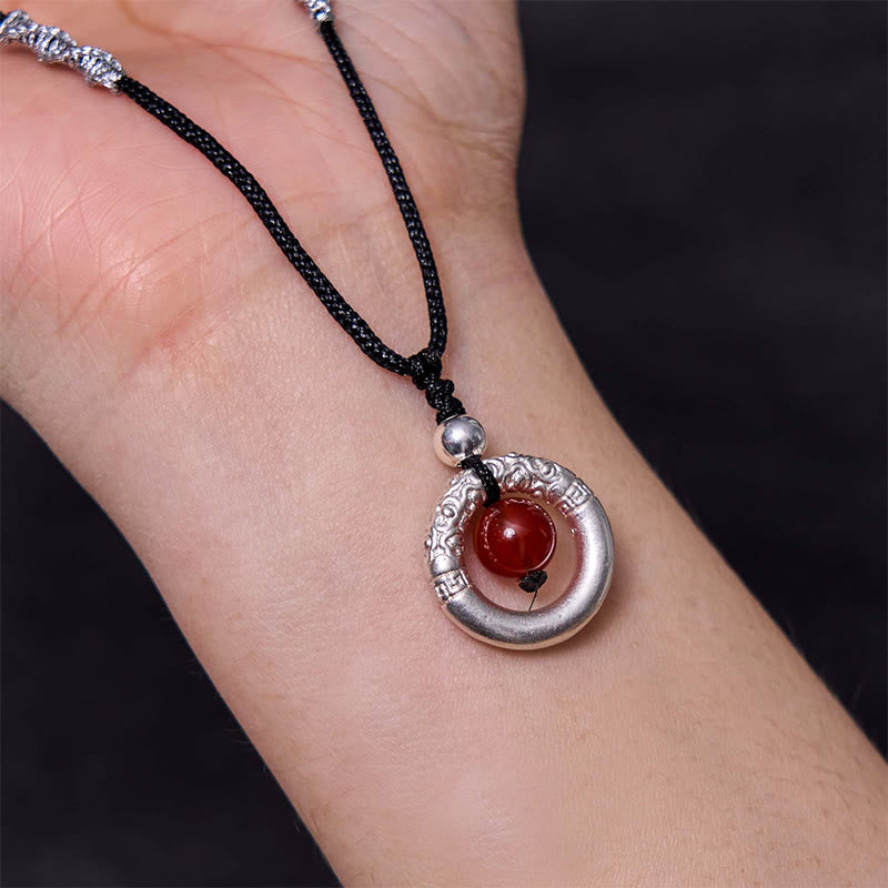 Collier en argent sterling 999 avec boucle de paix en agate rouge pour la protection