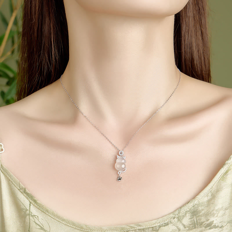 Collier pendentif de protection pour chat en gourde de jade blanc