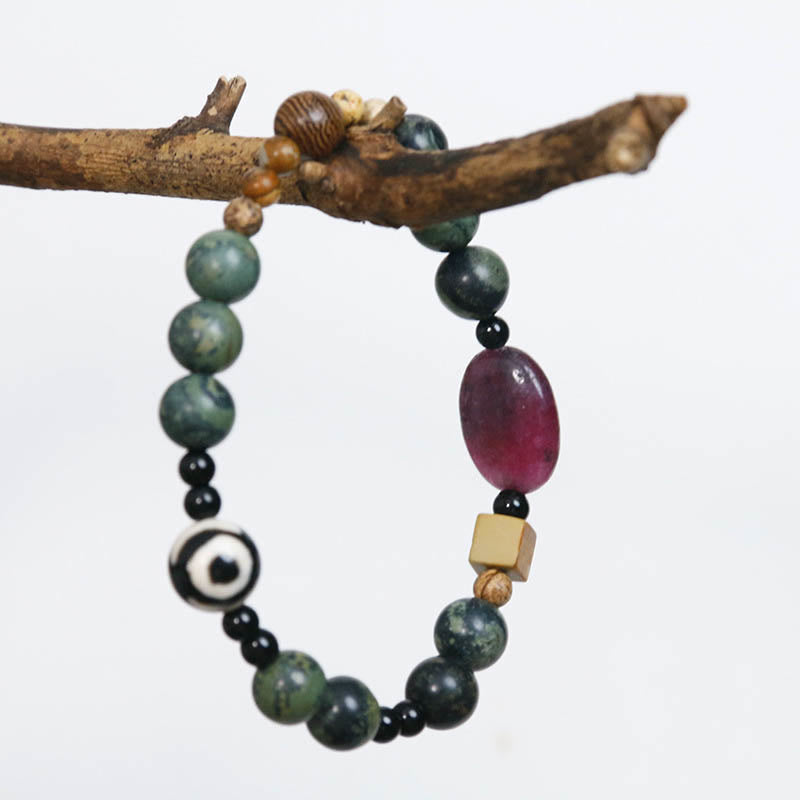 Bracelet Dzi à trois yeux en agate verte de 8 mm