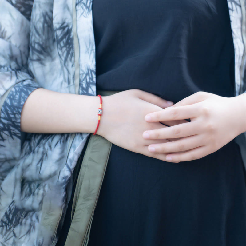Bracelet Om Mani Padme Hum Peace | Fil rouge et noir en argent
