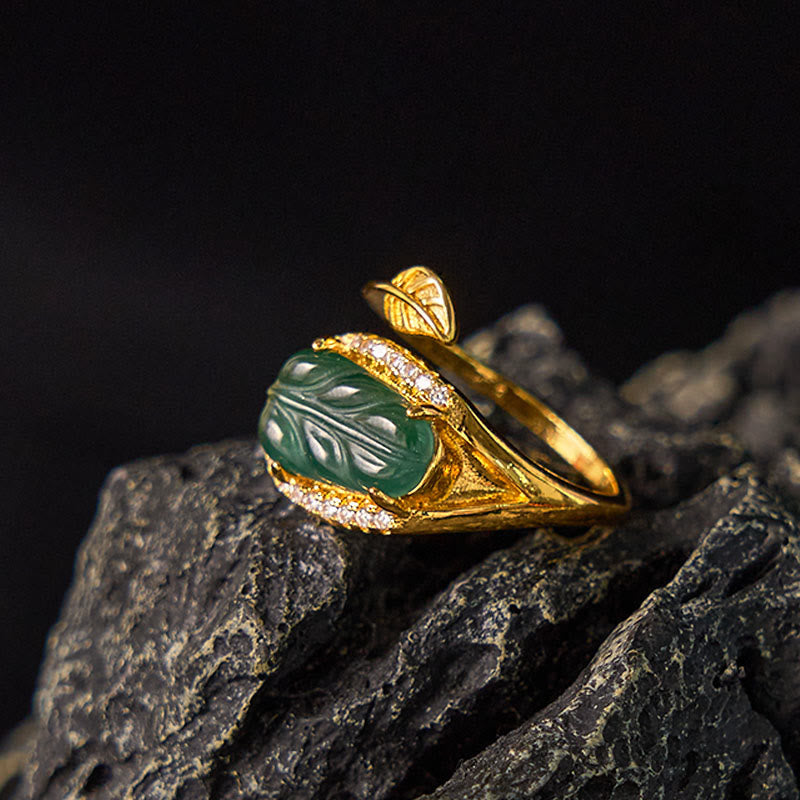 Bague ajustable en cuivre et or avec feuille de jade pour la prospérité