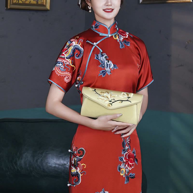 Sac moyen brodé Magnolia Su pour une élégance spirituelle