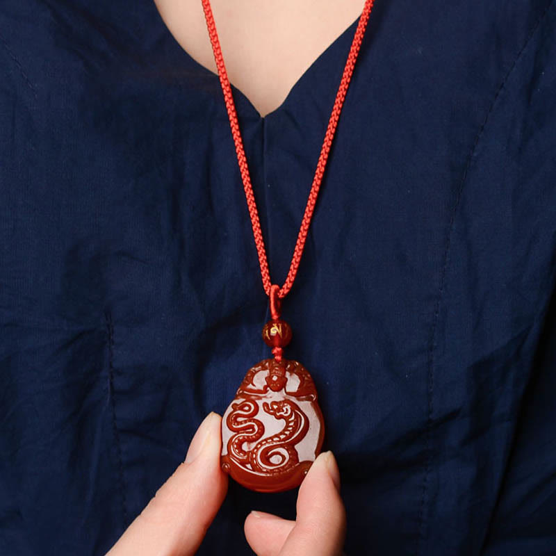 Collier en agate rouge signe du zodiaque chinois | Calme et confiance