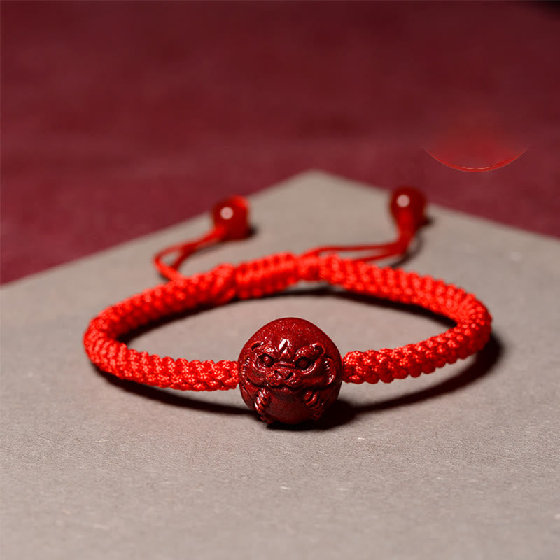 Bracelet en cinabre du zodiaque chinois à fil rouge pour la protection