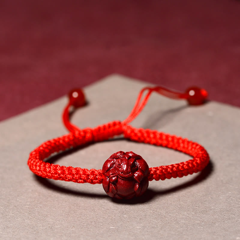 Bracelet en cinabre du zodiaque chinois à fil rouge pour la protection