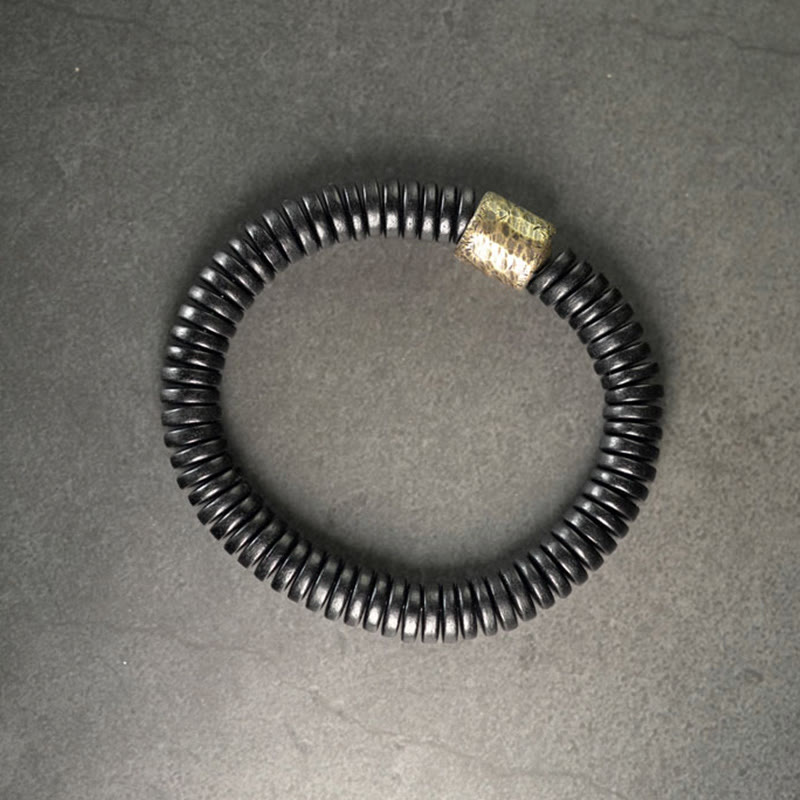 Bracelet apaisant en bois d'ébène et laiton | Bijoux de paix et d'ancrage