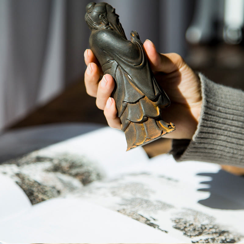 Statue de Confucius en résine de poudre de fer spirituelle faite à la main de 14 cm