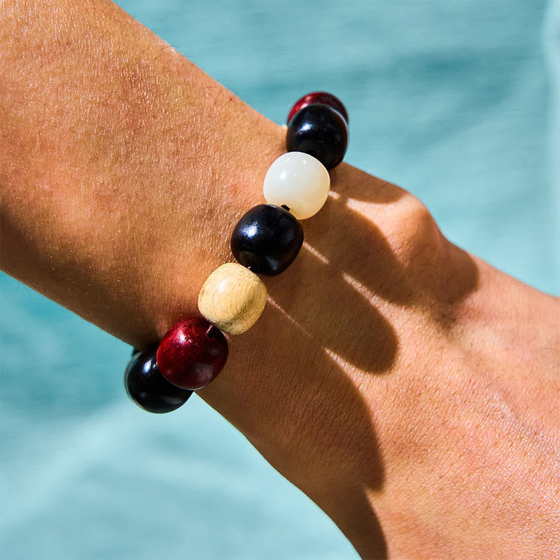 Bracelet de protection en bois de santal rouge et bois d'ébène à petites feuilles
