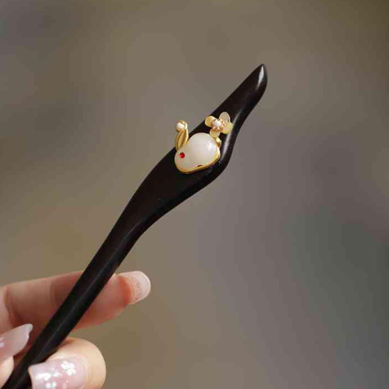 Épingle à cheveux lapin en bois de santal | Épingle à cheveux chinoise nuage de bon augure