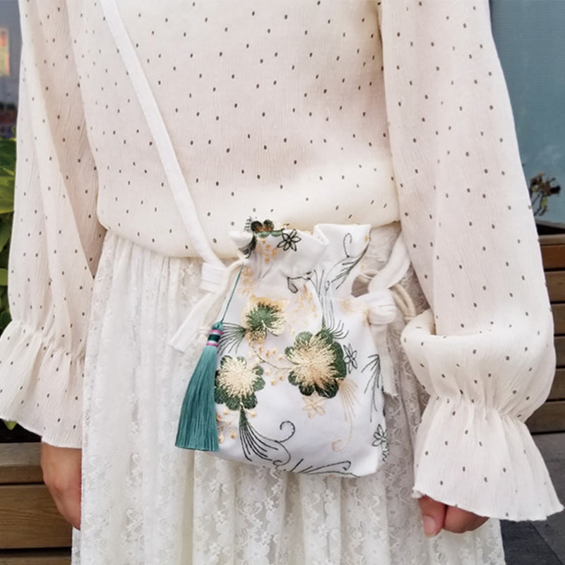 Sac bandoulière en toile brodée de fleurs de cerisier 15 x 22 cm