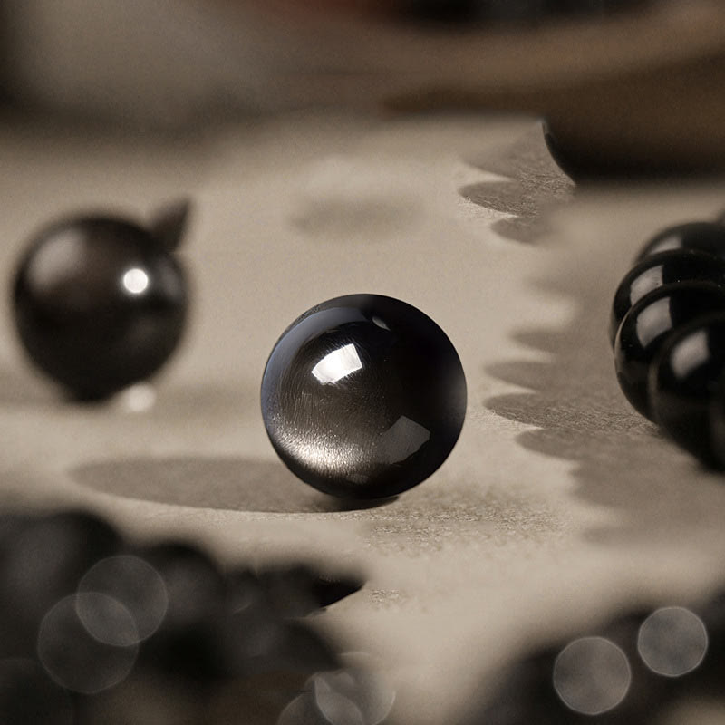 Bracelet Om Mani Padme Hum en obsidienne argentée brillante de 8 mm