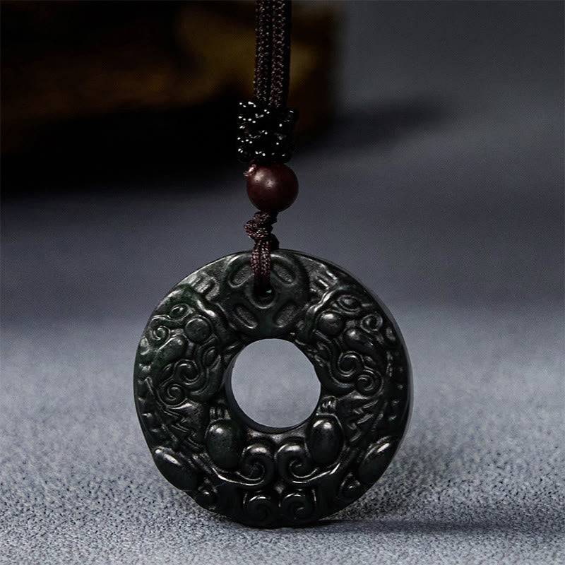Collier de jade noir-vert Nanyang pour la protection et le calme