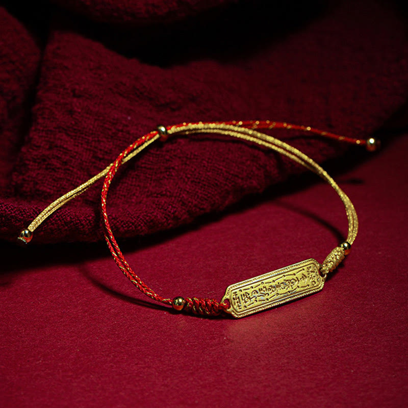 Bracelet en fil rouge avec amulette plaquée or 14 carats