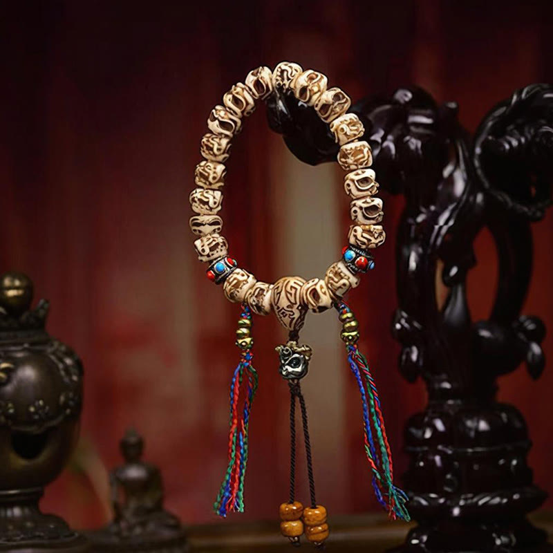 Bracelet de protection spirituelle en os de chameau de 11 mm avec pompon