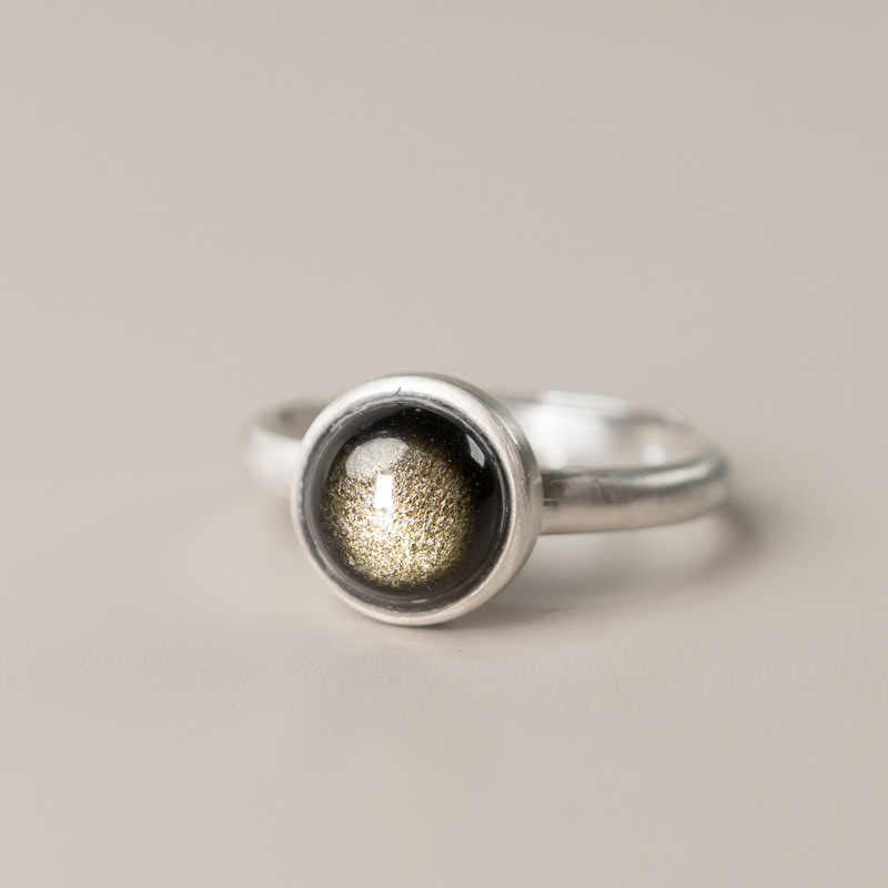 Bague ajustable en obsidienne dorée brillante 16 x 12 mm pour la protection de la richesse