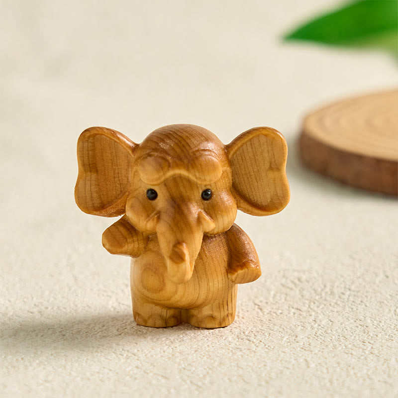 Mini décoration de guérison sculptée en bois de santal en forme d'éléphant