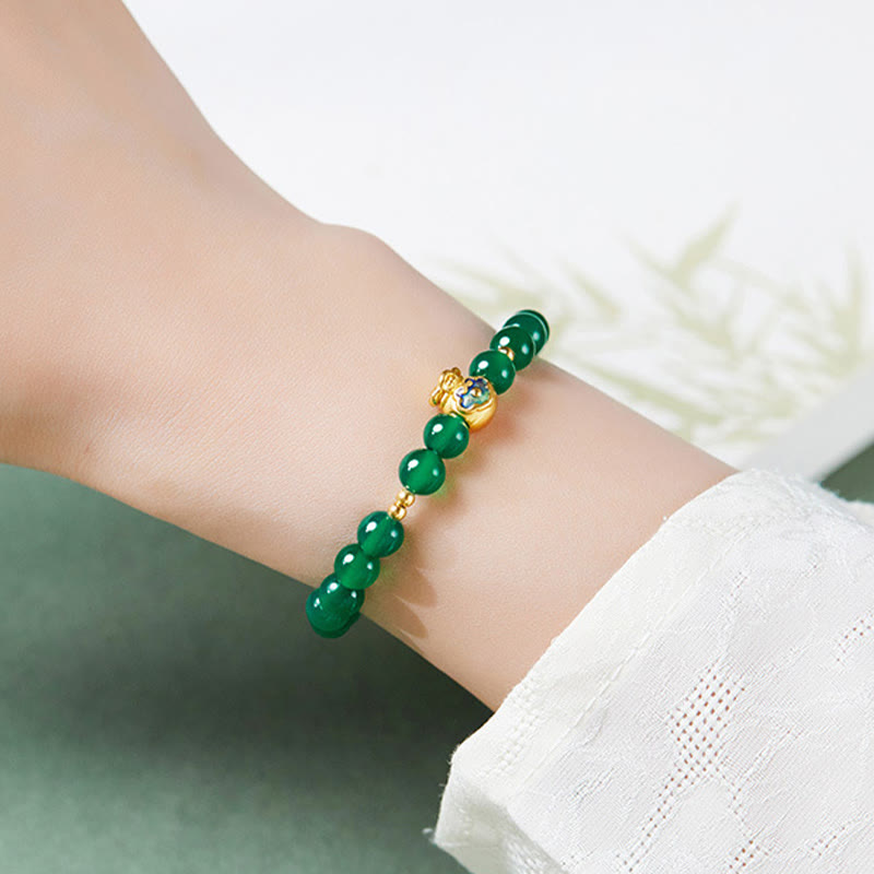 Bracelet en agate calcédoine verte pour la force et le calme