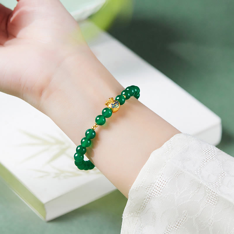 Bracelet en agate calcédoine verte pour la force et le calme
