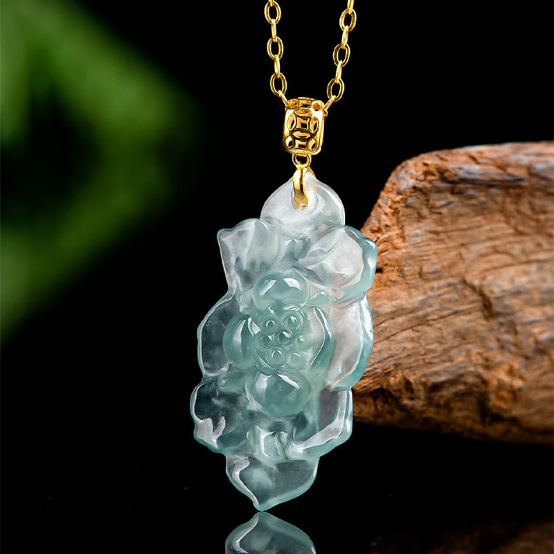 Collier Lotus en or 18 carats et jade pour la prospérité et les nouveaux départs