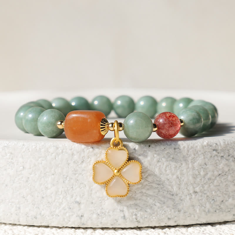 Bracelet à breloques de prospérité en trèfle à quatre feuilles de jade