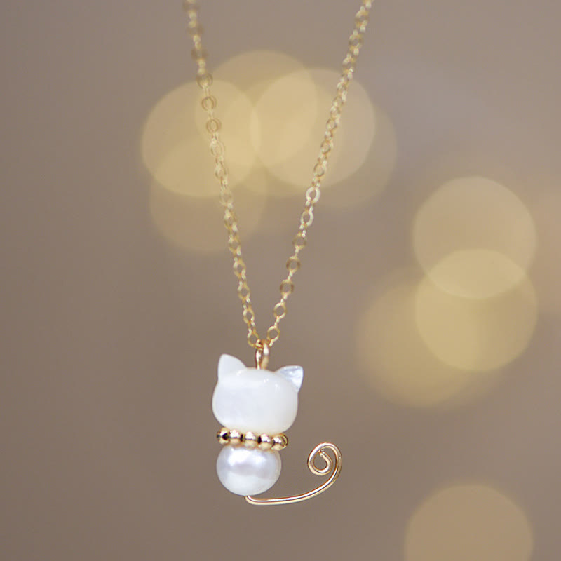 Collier pendentif chat porte-bonheur en jade plaqué or 14 carats