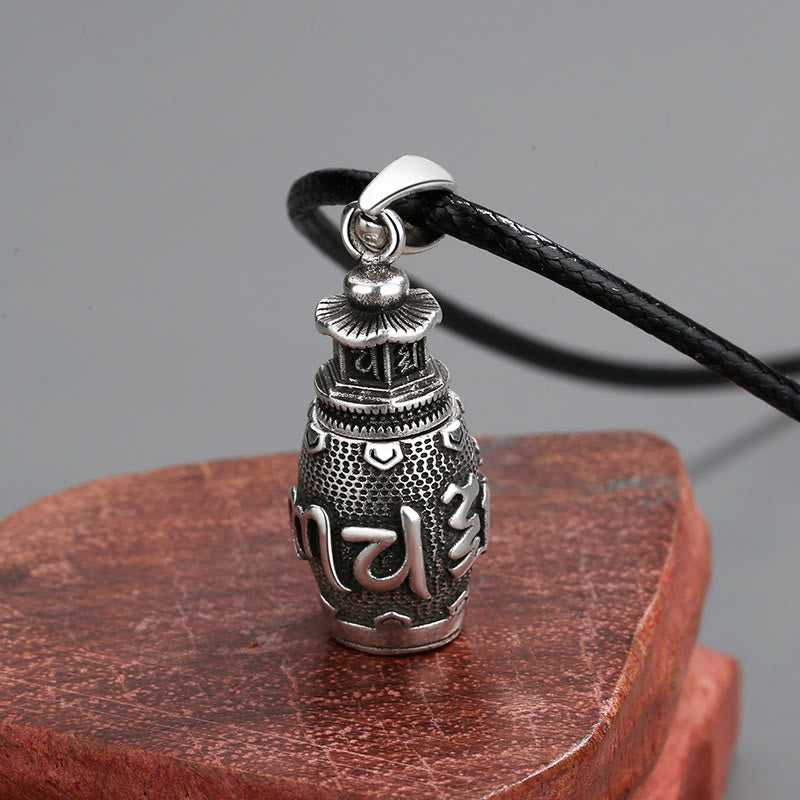 Collier pendentif créatif en cuivre Om Mani Padme Hum