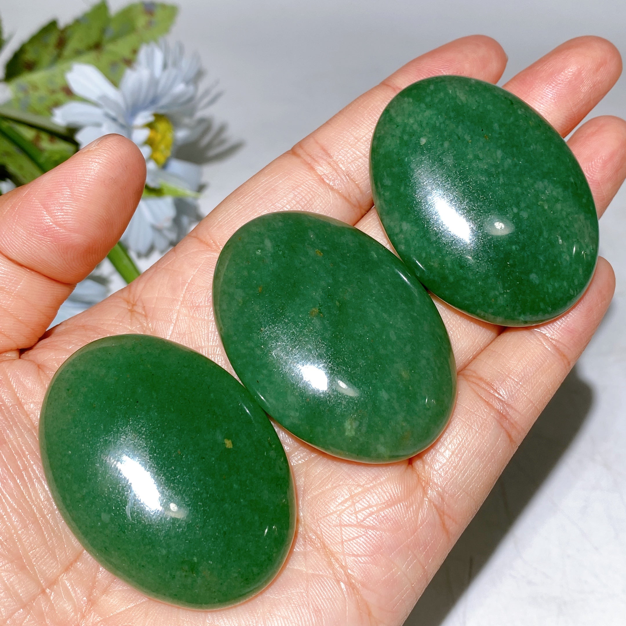 Pierre de paume en aventurine verte de 5 cm pour l'énergie de guérison