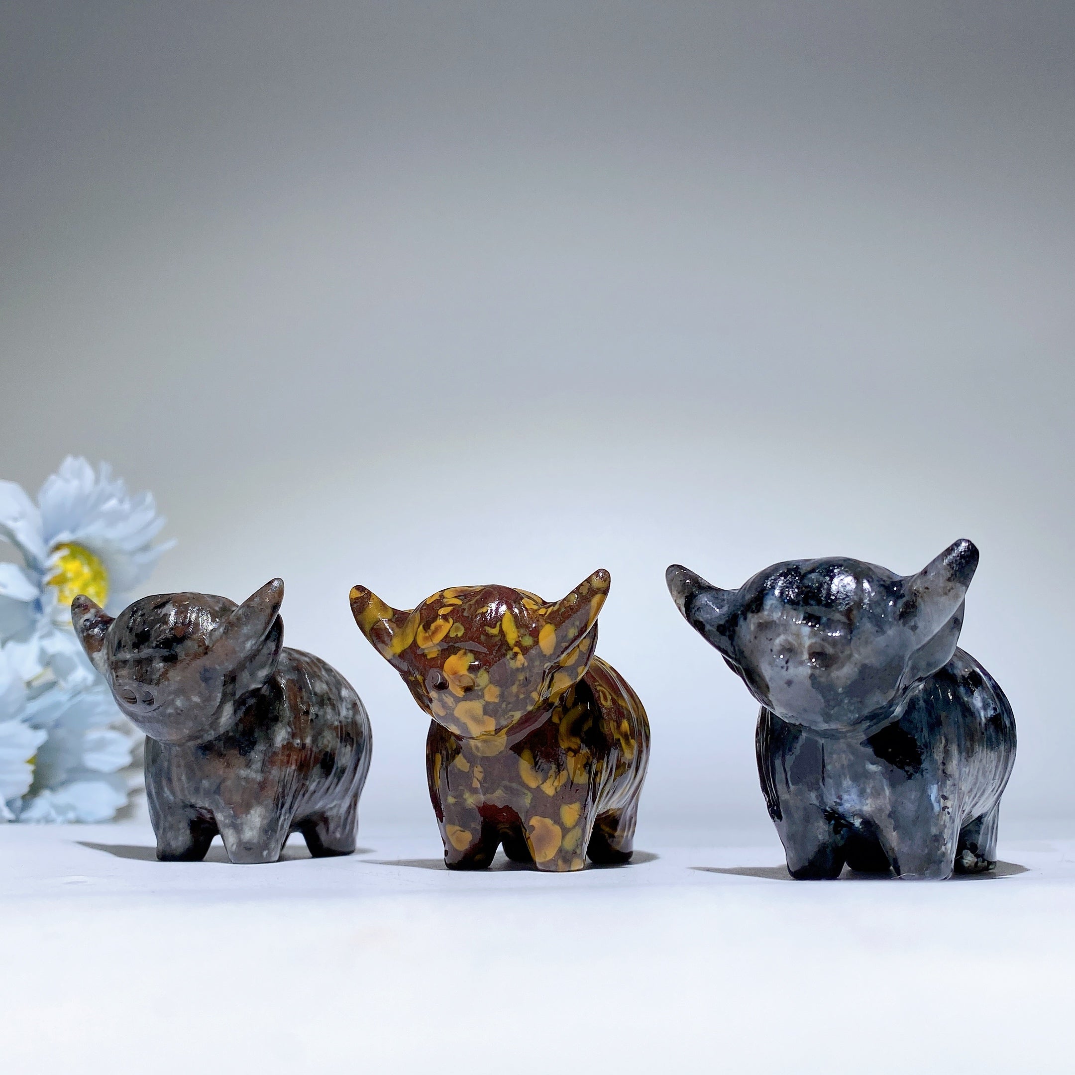 2.1 inch Mixed Crystal Highland Cattle Figurines Healing