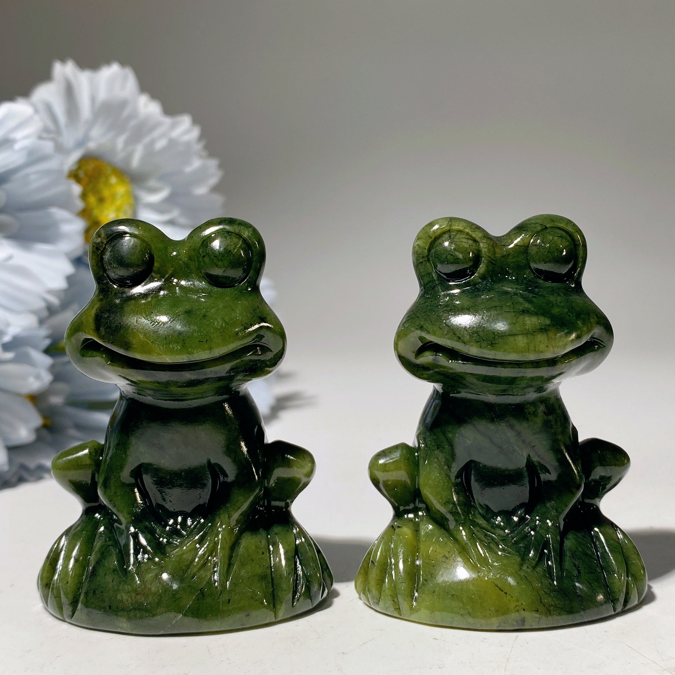 2.4 inch Serpentine Crystal Frog Carving for Healing & Prosperity