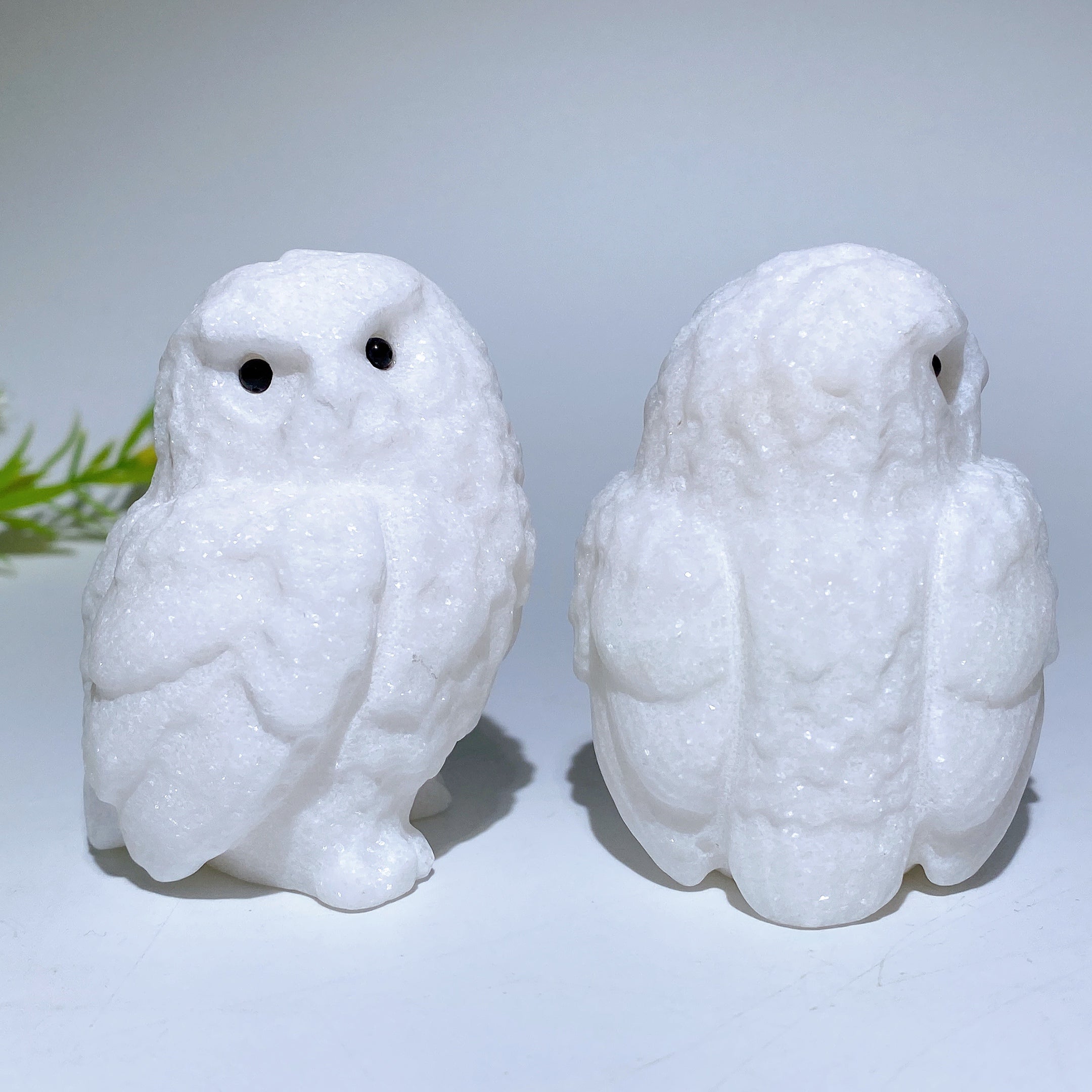 Sculpture en cristal de hibou en jade blanc de 2,4 pouces pour la guérison