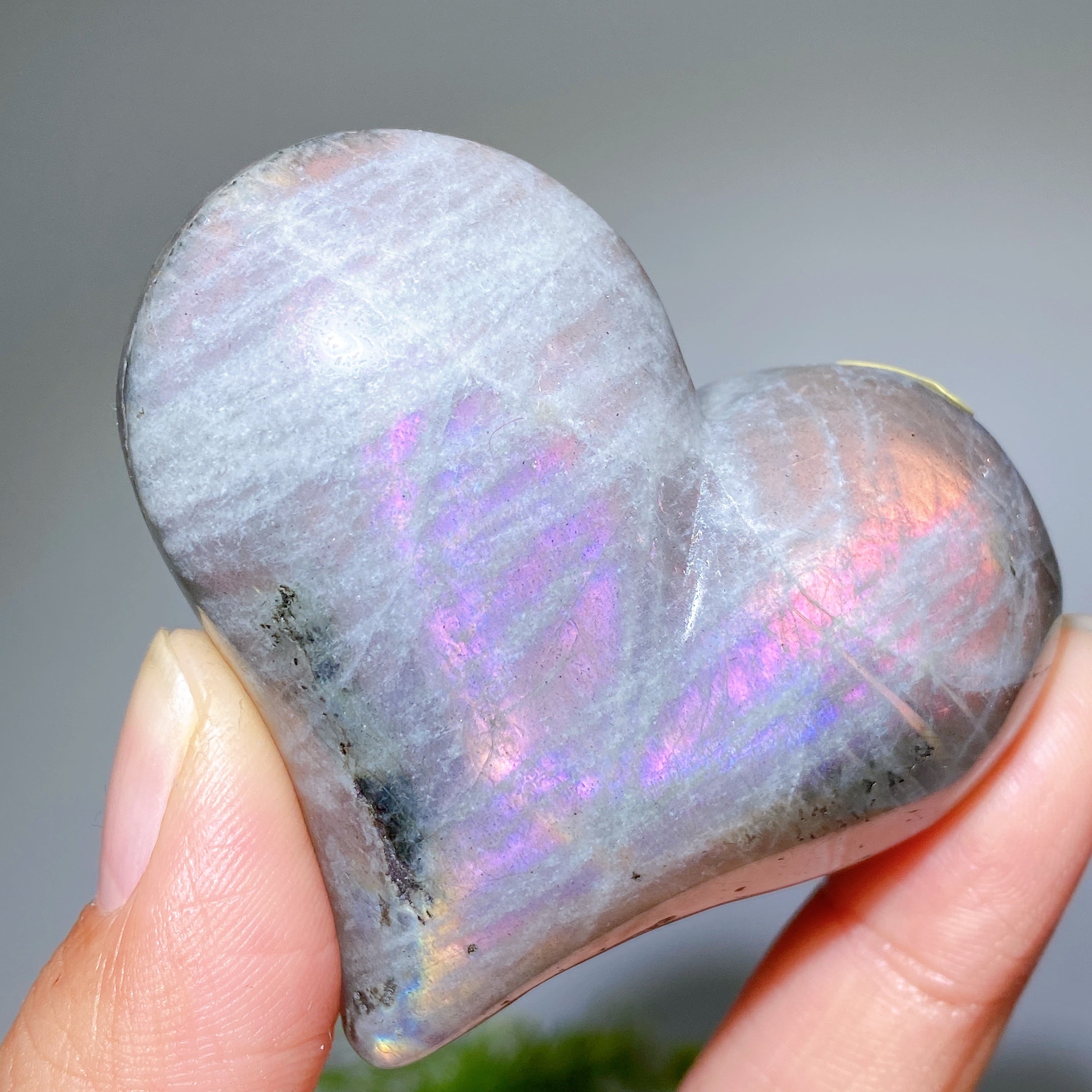 Cristal de guérison en forme de cœur pêche en labradorite de 6,3 à 7,1 cm