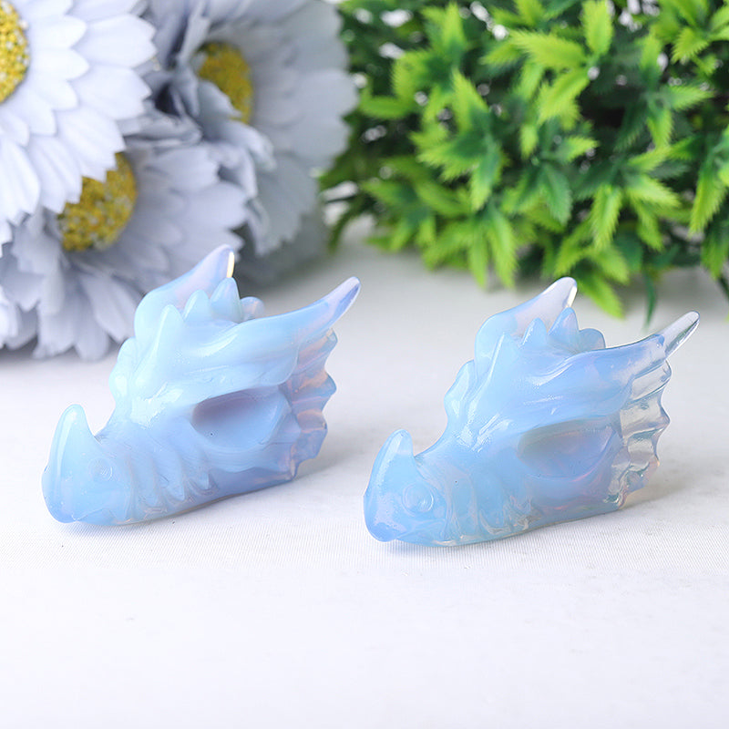 Tête de dragon sculptée en cristal d'opalite bleue de 2,7 pouces