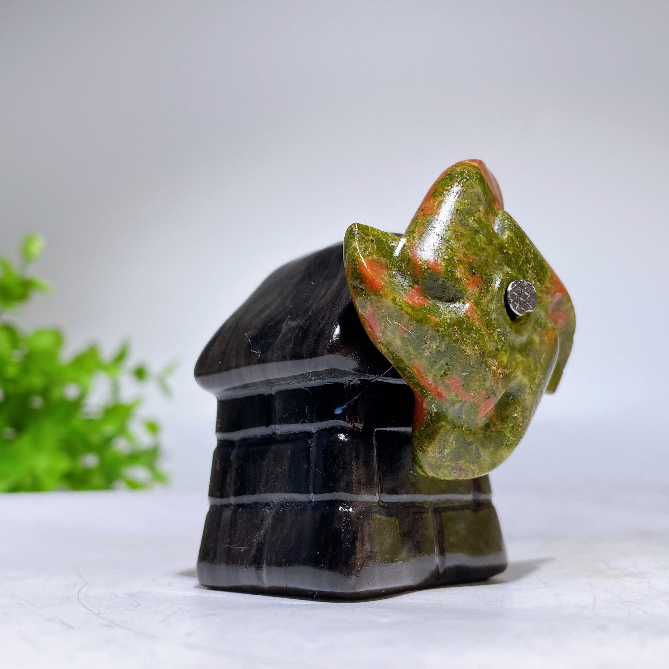 2-Inch Crystal Windmill House Figurine Carving for Healing
